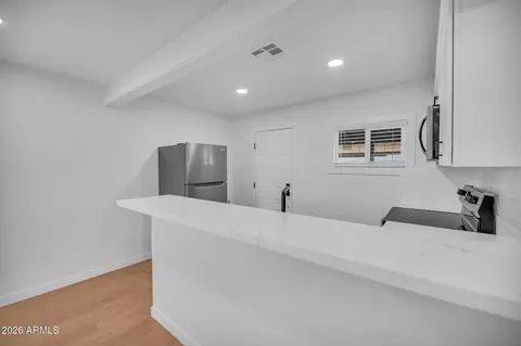 Entry Way - 4324 N 21st St, Phoenix, AZ 85016 photo 3 of 3