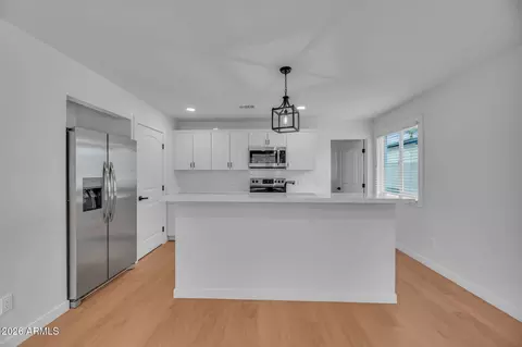Kitchen - 4324 N 21st St, Phoenix, AZ 85016 photo 4 of 7