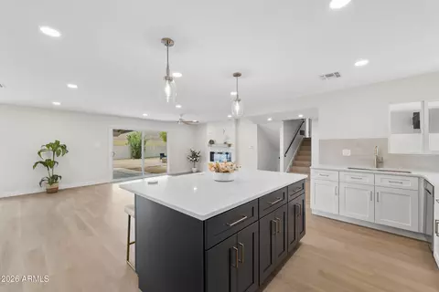 Kitchen - 3541 W Dailey St, Phoenix, AZ 85053 photo 4 of 7