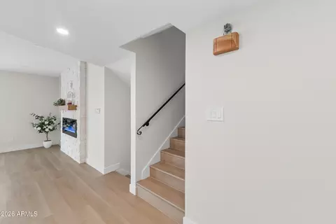 Entry Way - 3541 W Dailey St, Phoenix, AZ 85053 photo 4 of 4