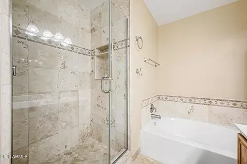 Bath - 3301 E Marconi Ave, Phoenix, AZ 85032 photo 3 of 4