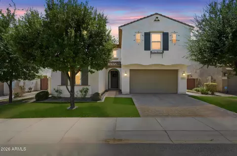 923 W Yellowstone Way, Chandler, AZ 85248