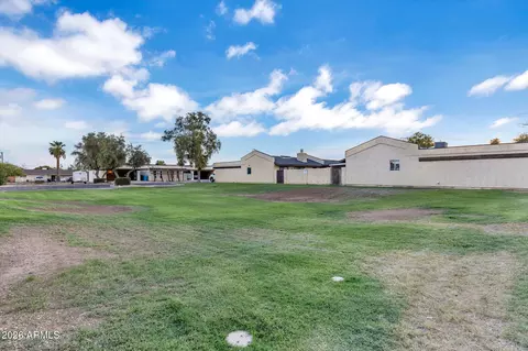 Exterior - 3806 W Mitchell Dr, Phoenix, AZ 85019 photo 4 of 5