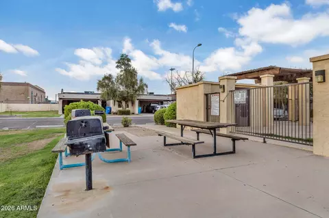 Exterior - 3806 W Mitchell Dr, Phoenix, AZ 85019 photo 5 of 5