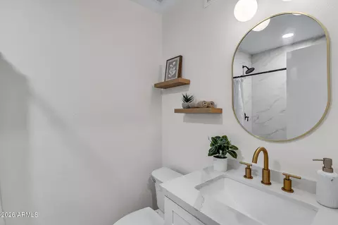 Bath - 3806 W Mitchell Dr, Phoenix, AZ 85019 photo 1 of 3