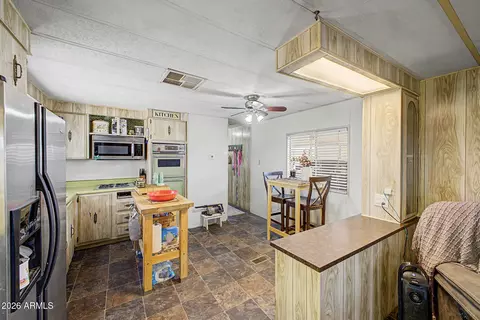 6618 W Hatcher Rd, Glendale, AZ 85302 photo 9