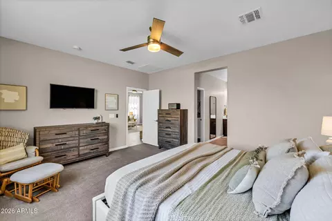 Bedroom - 2914 E Sunland Ave, Phoenix, AZ 85040 photo 6 of 7