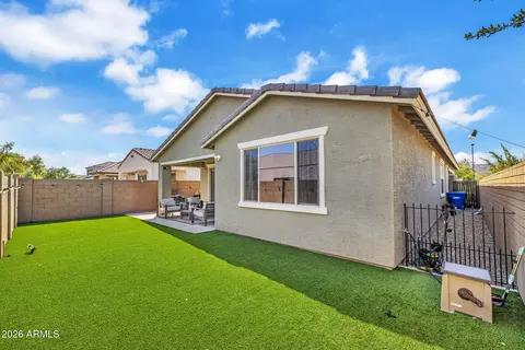 Exterior - 2914 E Sunland Ave, Phoenix, AZ 85040 photo 3 of 6
