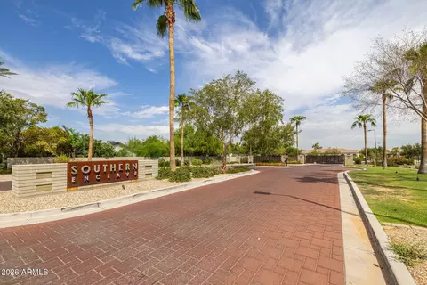 Other - 2914 E Sunland Ave, Phoenix, AZ 85040 photo 2 of 20