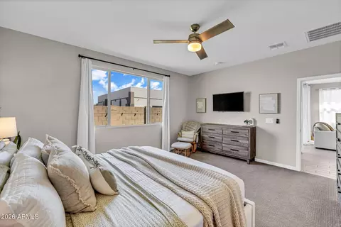 Bedroom - 2914 E Sunland Ave, Phoenix, AZ 85040 photo 7 of 7