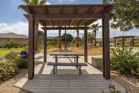 View/Area - 2914 E Sunland Ave, Phoenix, AZ 85040 photo 1 of 3