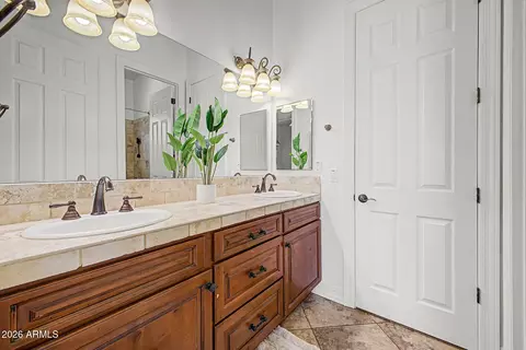 Bath - 2675 E Bartlett Pl, Chandler, AZ 85249 photo 5 of 7