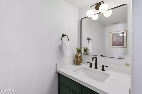 Bath - 4841 E Kachina Trl #3, Phoenix, AZ 85044 photo 1 of 2