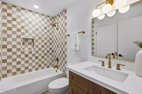 Bath - 4841 E Kachina Trl #3, Phoenix, AZ 85044 photo 2 of 2