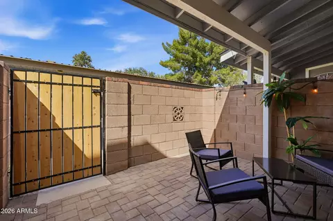 Exterior - 4841 E Kachina Trl #3, Phoenix, AZ 85044 photo 1 of 4