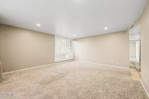 Living - 3270 E Camelback Rd #114, Phoenix, AZ 85018 photo 2 of 5