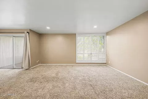 Living - 3270 E Camelback Rd #114, Phoenix, AZ 85018 photo 1 of 5
