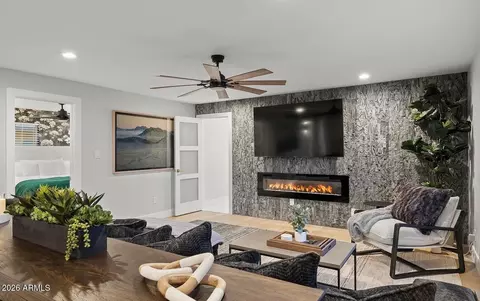 Living - 3539 E Montecito Ave, Phoenix, AZ 85018 photo 3 of 4