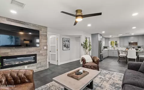 Living - 3539 E Montecito Ave, Phoenix, AZ 85018 photo 1 of 4