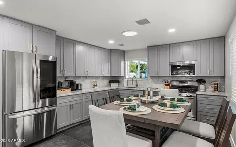 Kitchen - 3539 E Montecito Ave, Phoenix, AZ 85018 photo 1 of 1