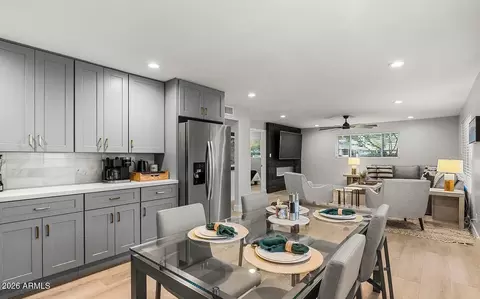 Dining - 3539 E Montecito Ave, Phoenix, AZ 85018 photo 1 of 1