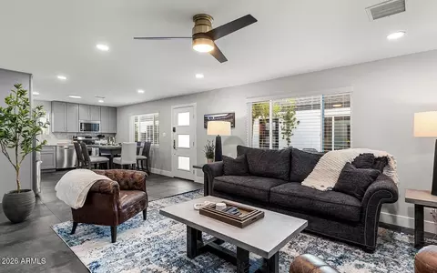 Living - 3539 E Montecito Ave, Phoenix, AZ 85018 photo 2 of 4