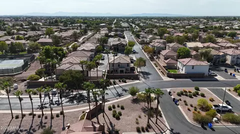 View/Area - 1179 E Lowell Ave, Gilbert, AZ 85295 photo 4 of 12