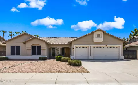7751 W Maui Ln, Peoria, AZ 85381