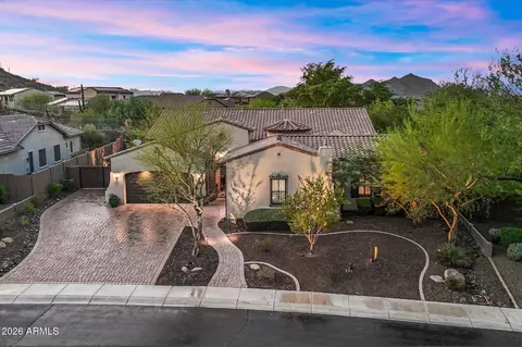 6752 W Lucia Dr, Peoria, AZ 85383