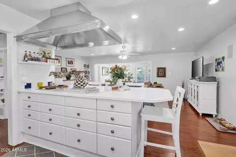 Kitchen - 345 E Orange Dr, Phoenix, AZ 85012 photo 6 of 6