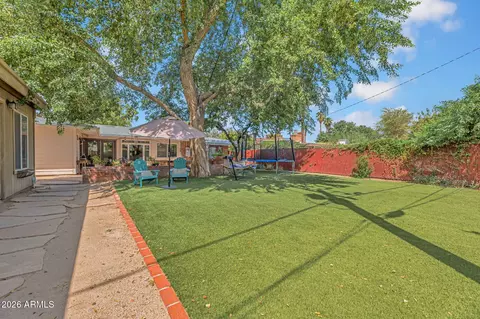 Exterior - 345 E Orange Dr, Phoenix, AZ 85012 photo 3 of 4