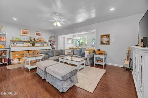 Living - 345 E Orange Dr, Phoenix, AZ 85012 photo 2 of 2