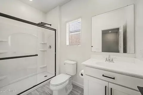 Bath - 2280 W Harmont Dr, Phoenix, AZ 85021 photo 1 of 2