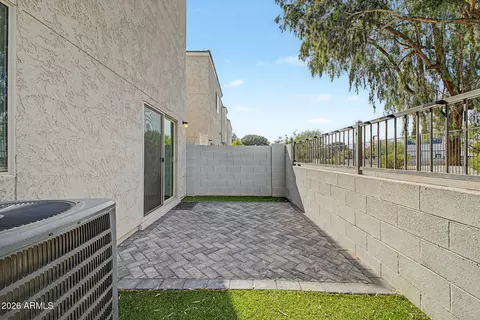 Exterior - 2280 W Harmont Dr, Phoenix, AZ 85021 photo 3 of 3