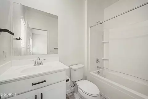 Bath - 2280 W Harmont Dr, Phoenix, AZ 85021 photo 2 of 2