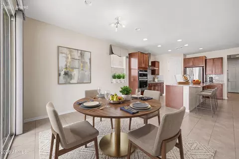 Dining - 2436 E Saint Catherine Ave, Phoenix, AZ 85042 photo 1 of 1