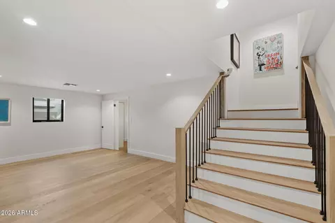Entry Way - 910 E Kaler Dr, Phoenix, AZ 85020 photo 3 of 3