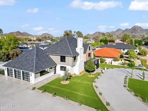 View/Area - 910 E Kaler Dr, Phoenix, AZ 85020 photo 3 of 3