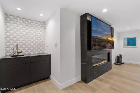 Other - 910 E Kaler Dr, Phoenix, AZ 85020 photo 3 of 9