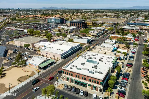 View/Area - 706 N Cedar St, Gilbert, AZ 85233 photo 6 of 8
