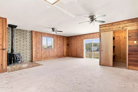 Living - 8738 S Sharps Rd, Globe, AZ 85501 photo 2 of 3