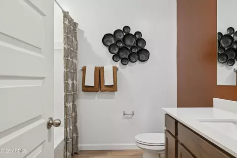Bath - 2704 W Sentiero Ave, Apache Junction, AZ 85120 photo 3 of 6