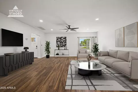 Living - 4302 N 18 Pl, Phoenix, AZ 85016 photo 2 of 8