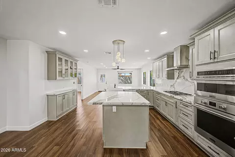 Kitchen - 4302 N 18 Pl, Phoenix, AZ 85016 photo 1 of 5