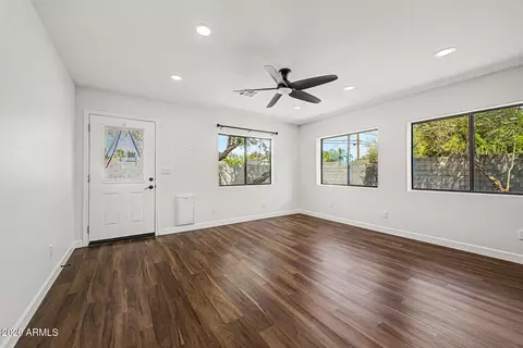 Living - 4302 N 18 Pl, Phoenix, AZ 85016 photo 4 of 6