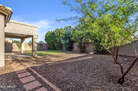 Exterior - 1509 E Windsong Dr, Phoenix, AZ 85048 photo 14 of 19