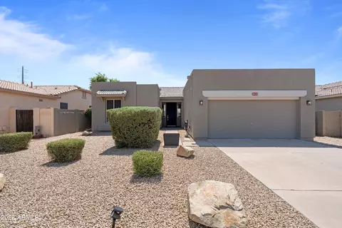 Exterior - 3433 E Santa Fe Ln, Gilbert, AZ 85297 photo 3 of 5