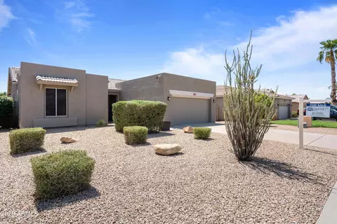 Exterior - 3433 E Santa Fe Ln, Gilbert, AZ 85297 photo 2 of 5