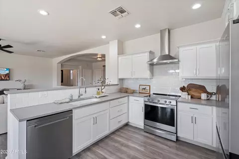 Kitchen - 3433 E Santa Fe Ln, Gilbert, AZ 85297 photo 1 of 3