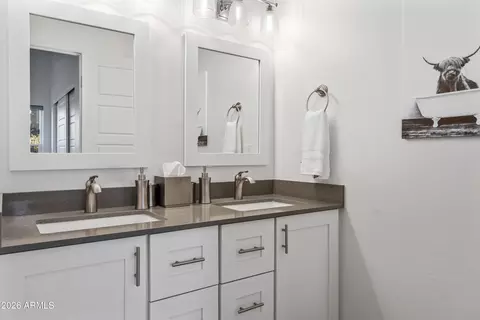 Bath - 1124 Elk Rim Ct, Pine, AZ 85544 photo 1 of 2